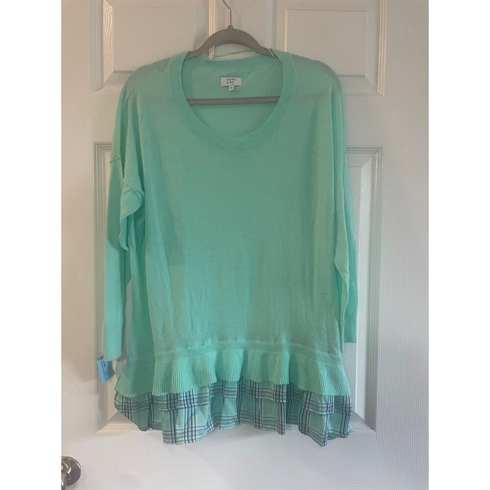 Crown & Ivy Size Large Thin Knit 3/4 Sleeve Shirttail Tiered Ruffle Sweater